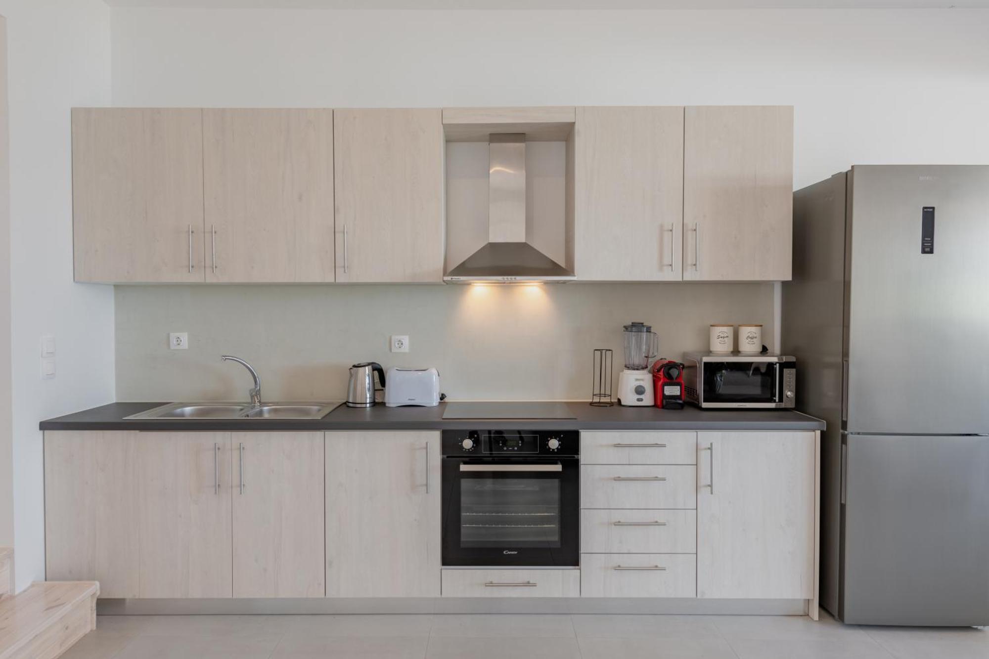 Swans Luxury Homes コメノ 部屋 写真